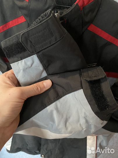 Куртка демисезонная