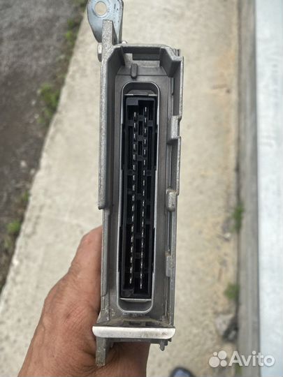 Эбу Toyota Carina