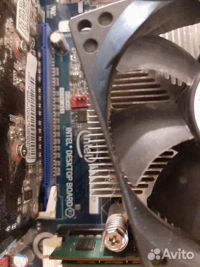 Материнская плата с процессором и памятью