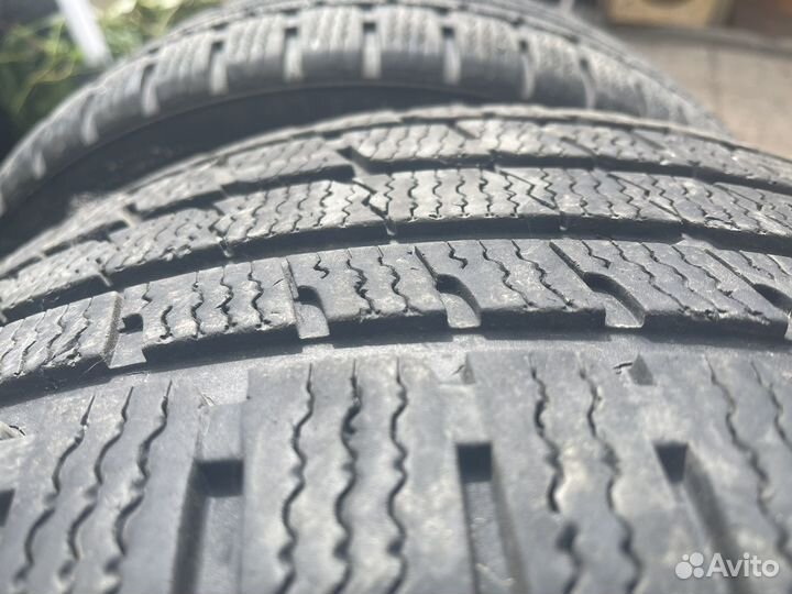 Bridgestone Blizzak Extra PM-30 235/45 R18 98R