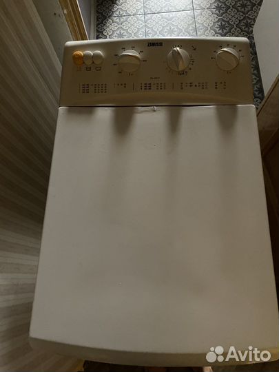 Стиральная машина с вертикальной загрузкой Zanussi