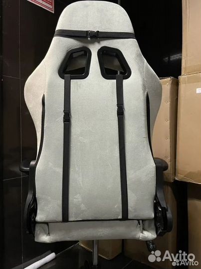 Кресло для игр. Игровое кресло с массажем