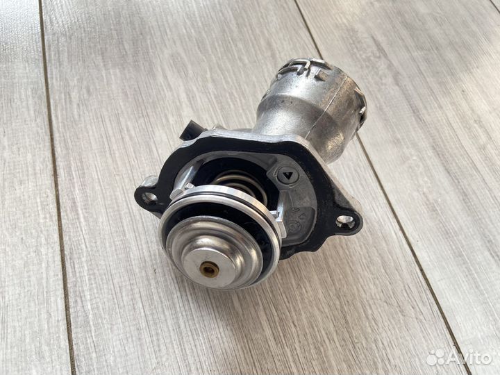 Термостат Mercedes M272