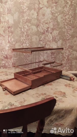 Клетка для птиц из дерева