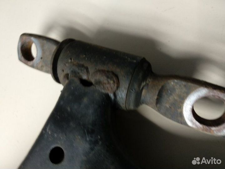 Рычаг подвески (установка/гарантия) передний левый