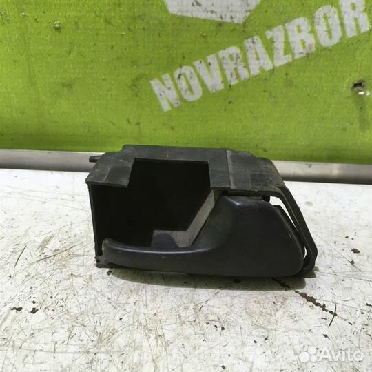 Ручка двери внутренняя правая Фольксваген Гольф