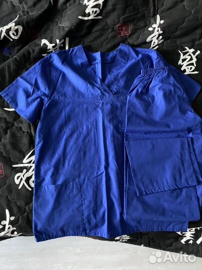 Медицинские халаты и хирурнички