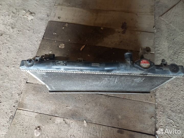 Продам Радиатор на Хонду