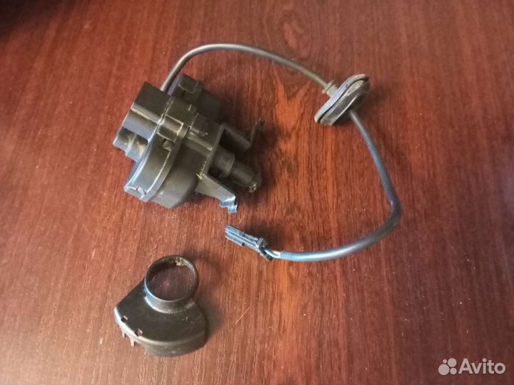 Привод лючка бензобака vw tiguan