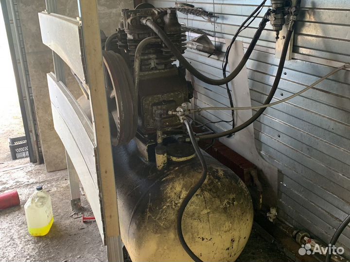 Воздушный компрессор