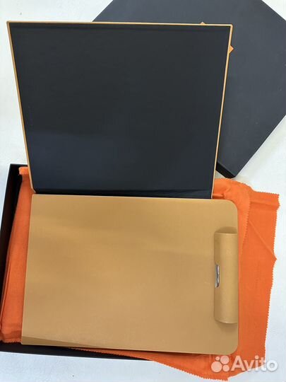 Планшет для бумаги. Для документов