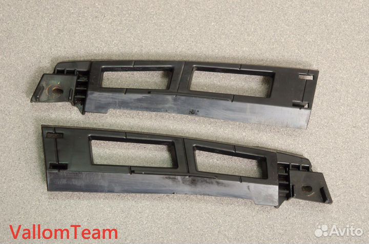 Лот DM909 Кронштейны заднего бампера (комплект) BM