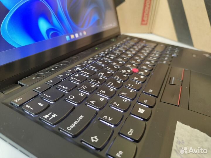 Ноутбук ThinkPad X1 Carbon Core i7
