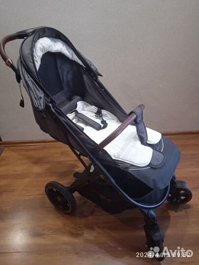 Прогулочная коляска luxmom