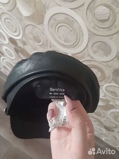 Женская кожаная фуражка