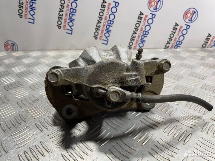 Суппорт передний правый toyota Corolla E150