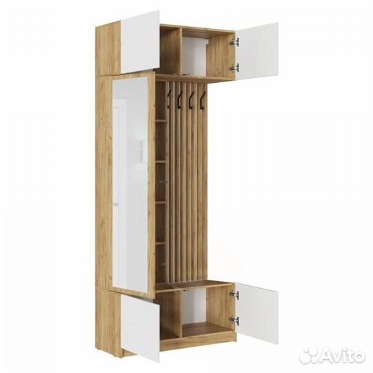 Прихожая с антресолью и зеркалом новая