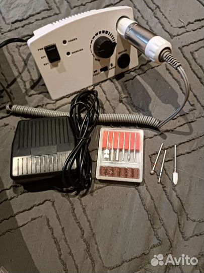 Аппарат для маникюра и педикюра