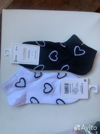 Носки белые с сердечками