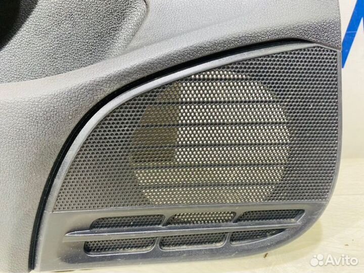 Обшивка двери задняя левая Volkswagen Polo Sed