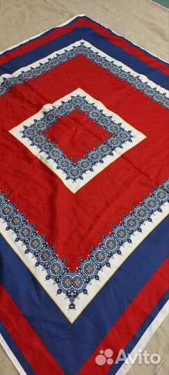 Шелковый платок 90 на 90