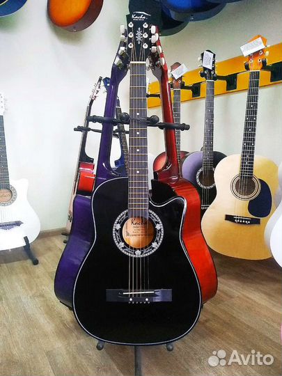 Новая акустическая гитара