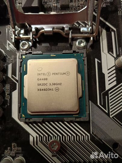 Процессор 1151 g4400