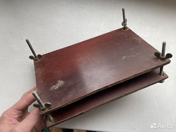 Струбцина для сжима книг СССР