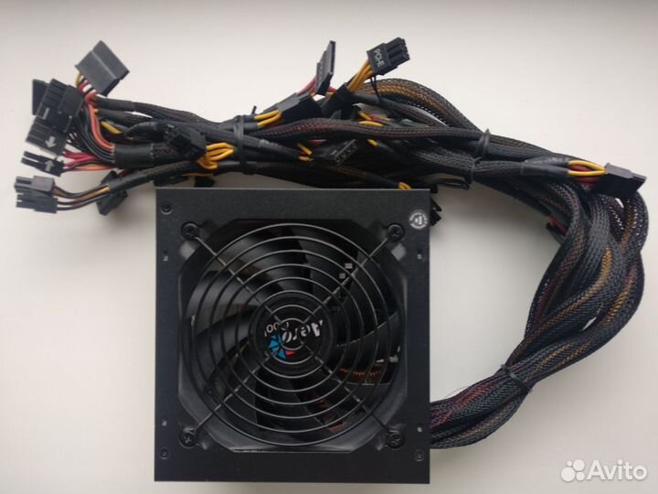 Блок питания AeroCool kcas 700w 80+ Bronze