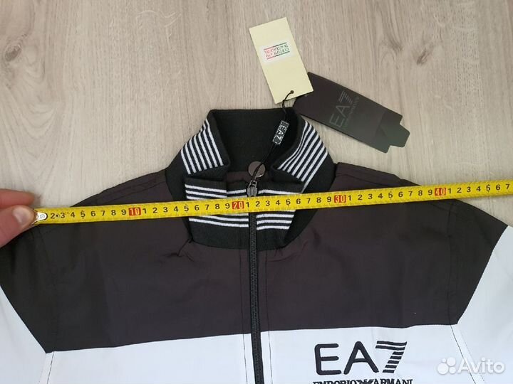 Спортивный костюм Emporio Armani EA7