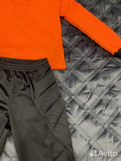 Вратарская футбольная форма