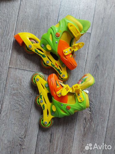 Роликовые коньки