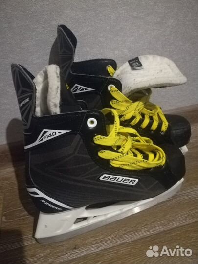 Хоккейные коньки bauer р. 38,5