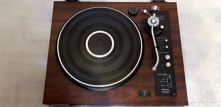 Проигрыватель пластинок Pioneer PL - 1200 видео