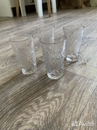 Хрустальные рюмки, фужеры