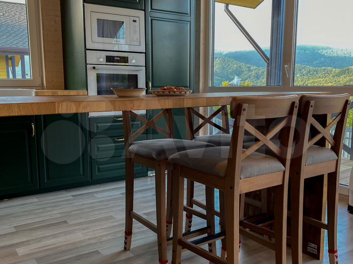 Дом 87 м² на участке 4 сот.