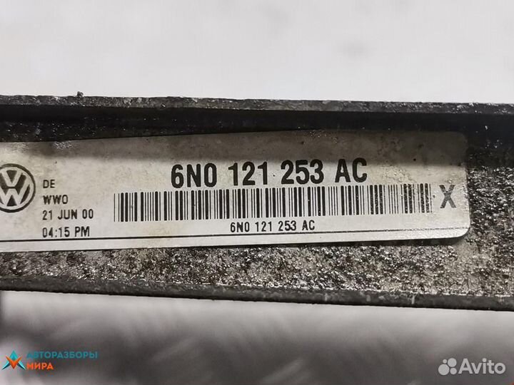 Радиатор (основной) Volkswagen Polo 3 2000