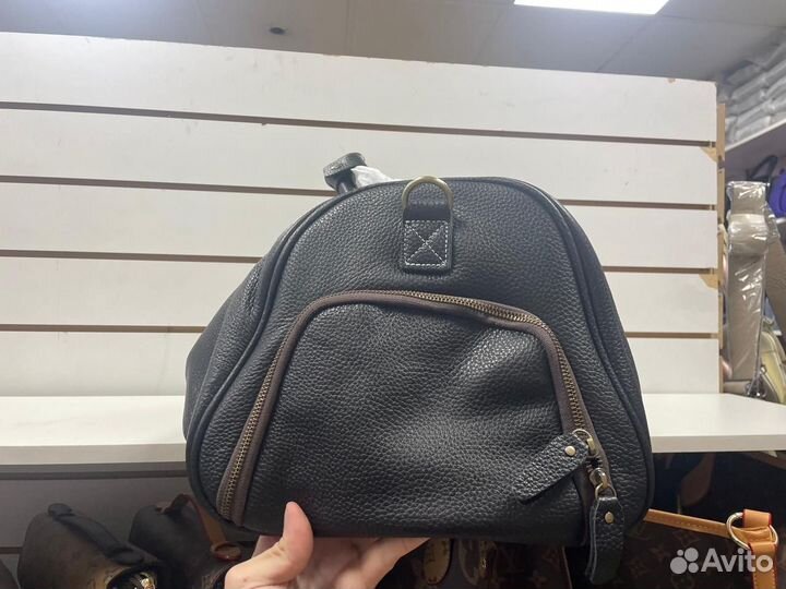 Спортивная кожаная сумка