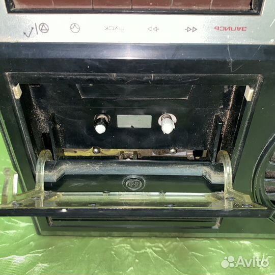 Магнитофон электроника М 302 - 3 (сзр)