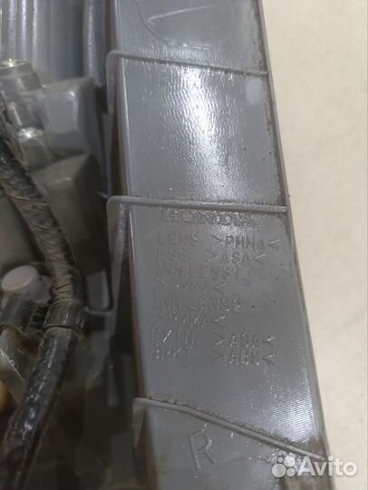 Фонарь задний правый верхний Honda CR-V 4