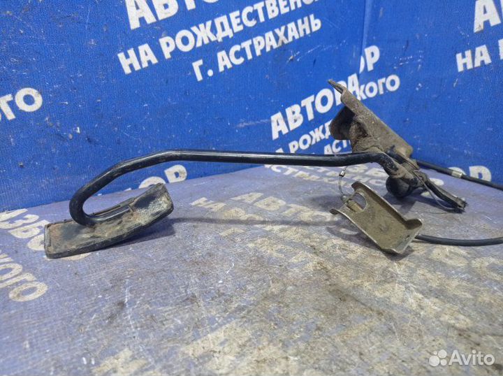 Педаль газа Mitsubishi Pajero Sport 1 внедорожник
