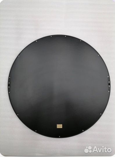 Зеркало новое круглое Formiro в фигурной раме