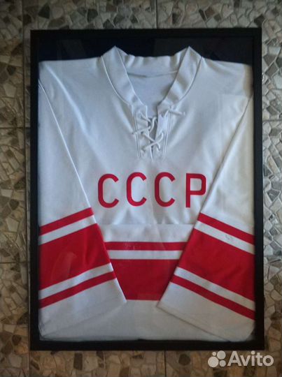 Витрина, рамка, бокс для футболок