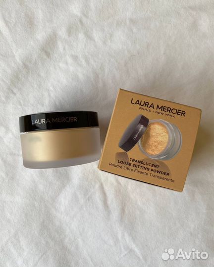 Новая рассыпчатая пудра Laura mercier