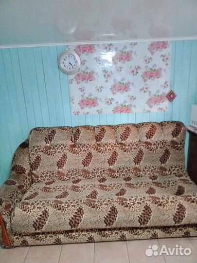 Кровать двухспальная; матрас;диван