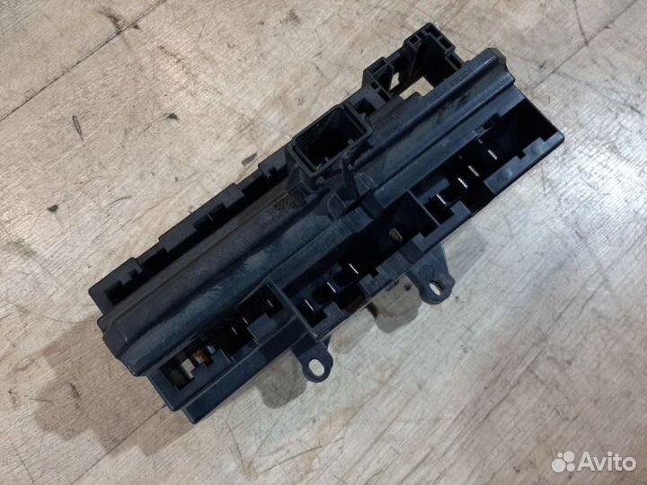 Блок предохранителей Bmw 7-Series E66 N62. B48B