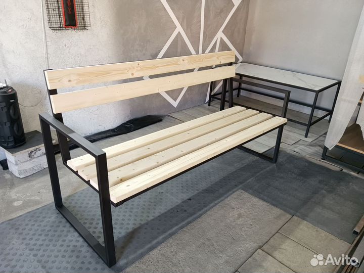 Скамейка садовая