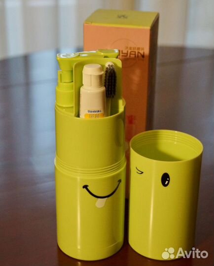 Подарочный набор для средств гигиены / новый