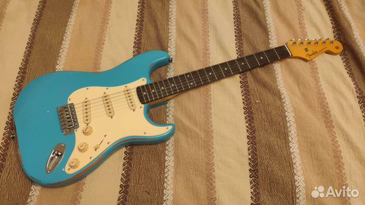 Реплика Fender Stratocaster Sonic blue