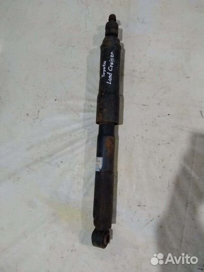 Амортизатор задний Toyota Land Cruiser 200